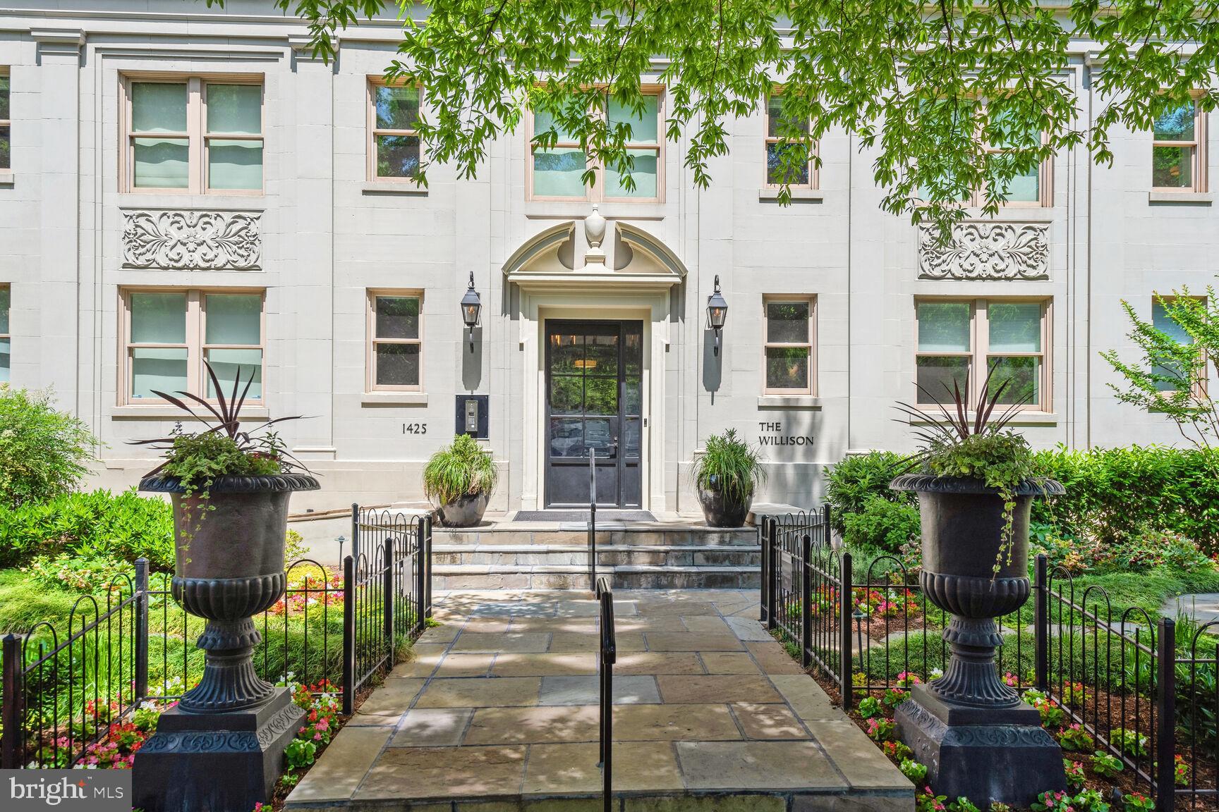1425 RHODE ISLAND AVENUE NW Unit: 71