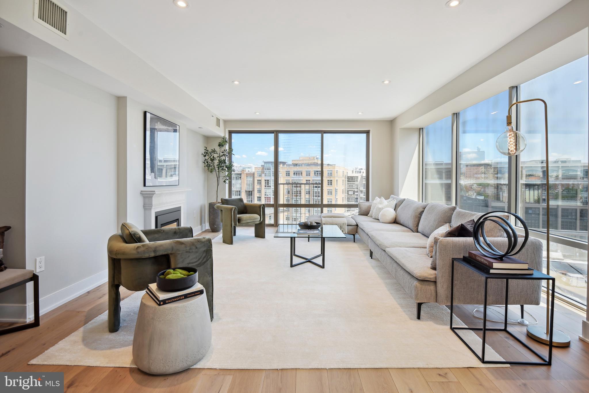 1425 RHODE ISLAND AVENUE NW Unit: 71