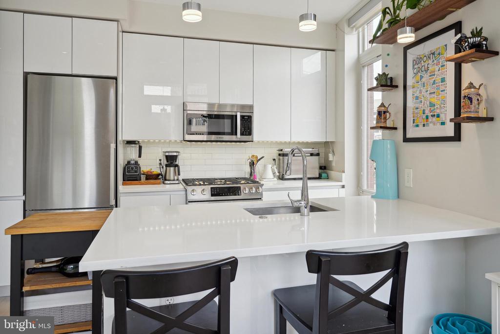 1745 N ST NW #304