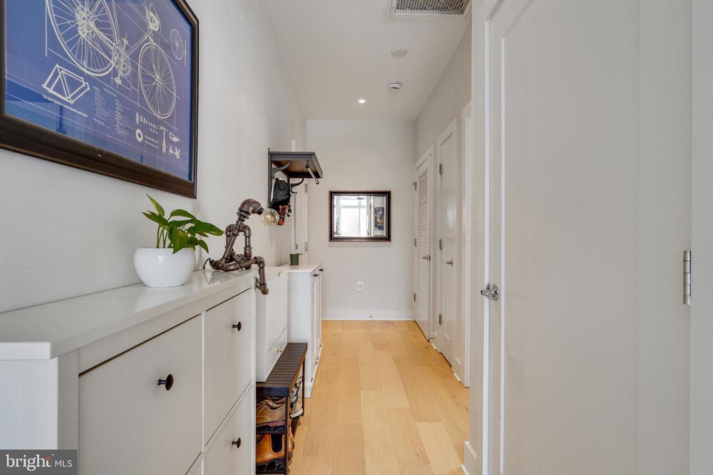 1745 N ST NW #304