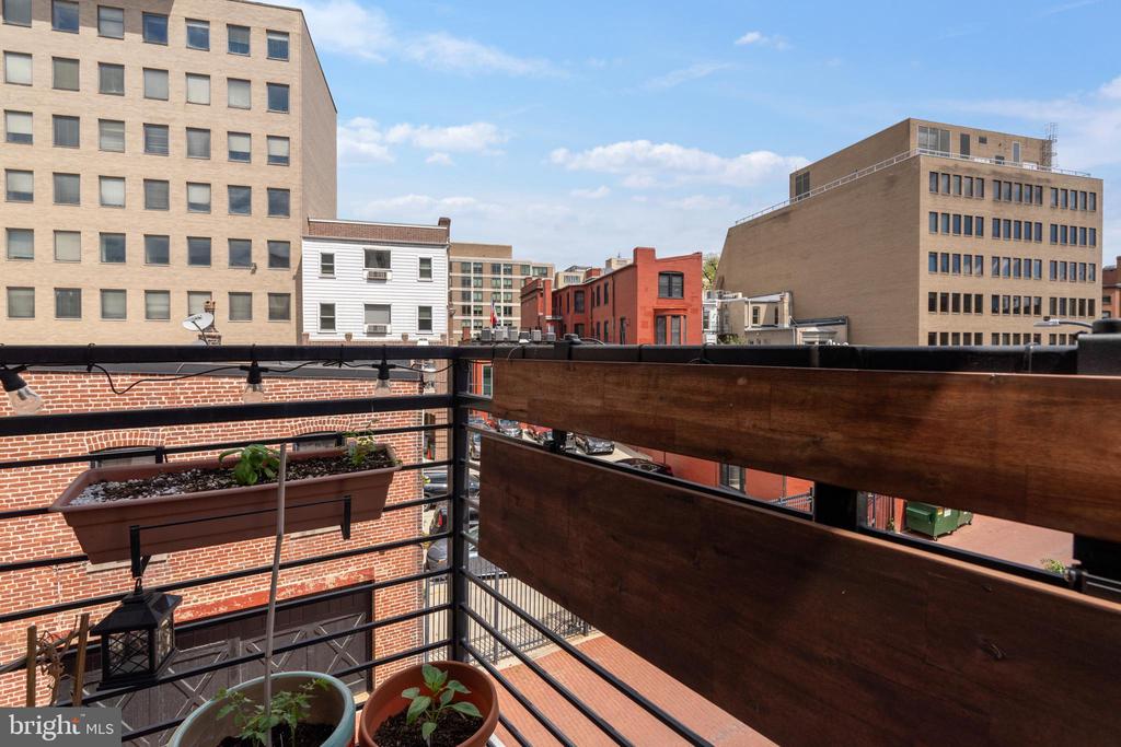 1745 N ST NW #304