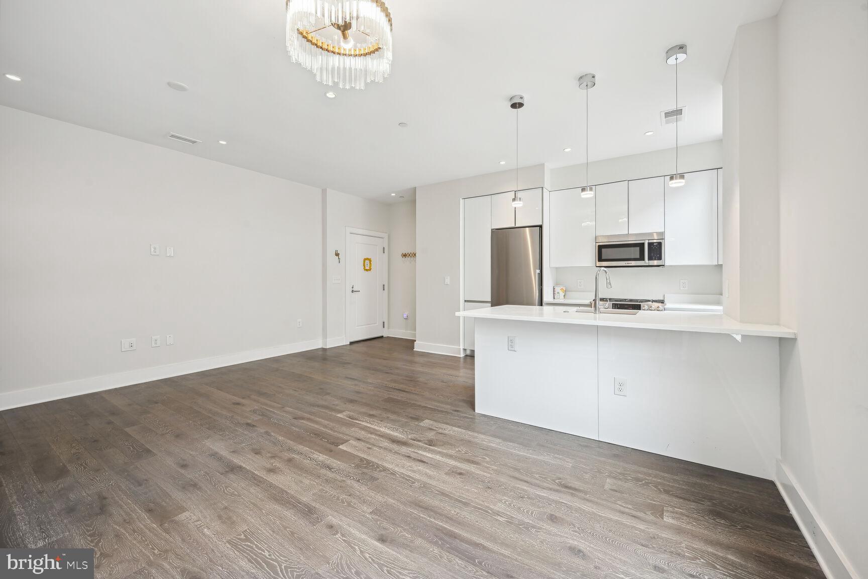 1745 N ST NW #405