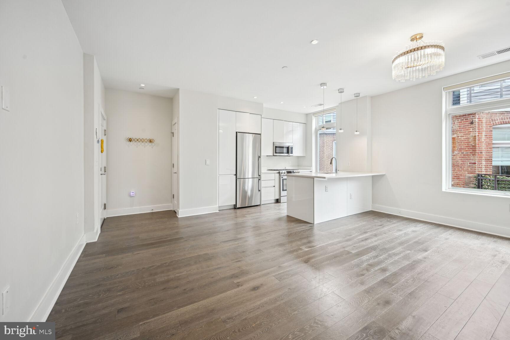 1745 N ST NW #405