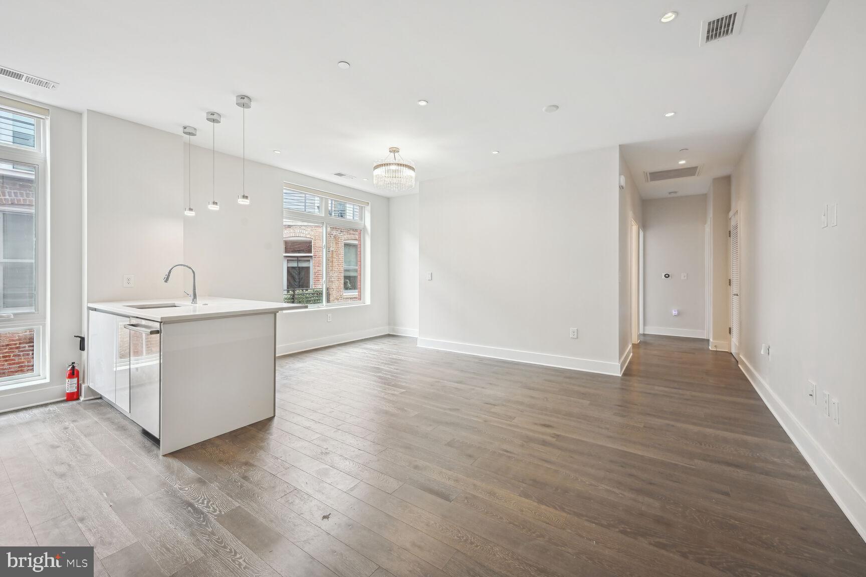 1745 N ST NW #405