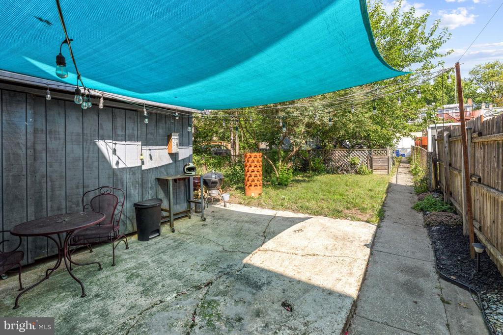 721 INGRAHAM ST NW