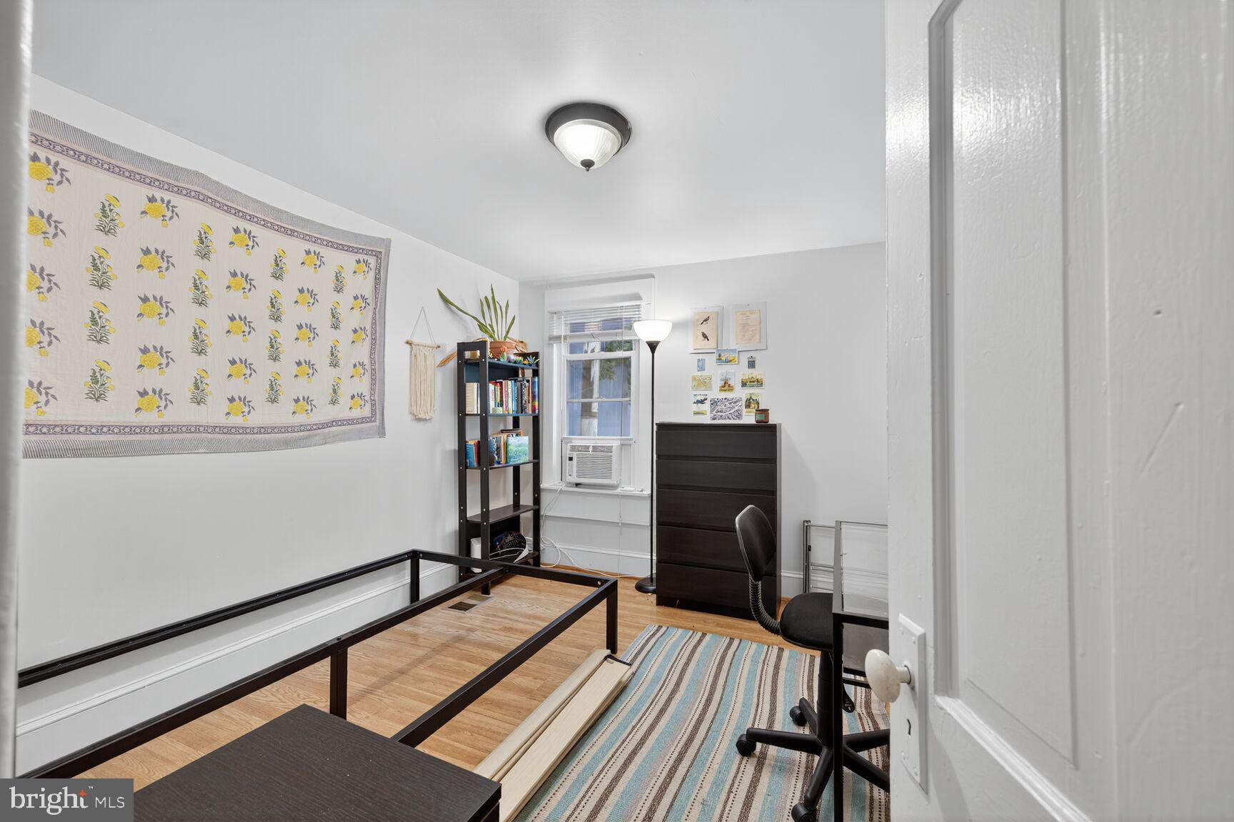 115 16TH STREET SE