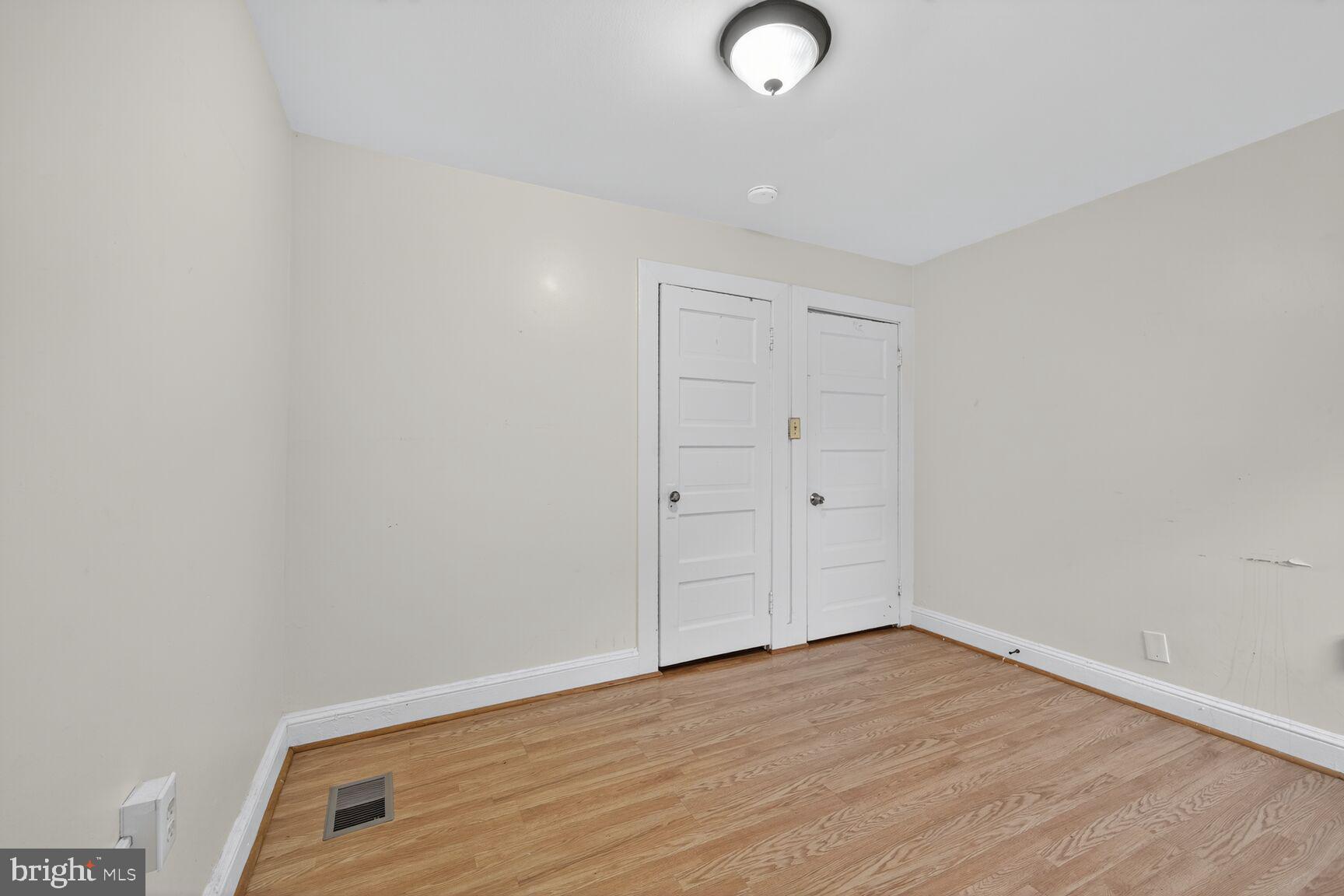 115 16TH STREET SE