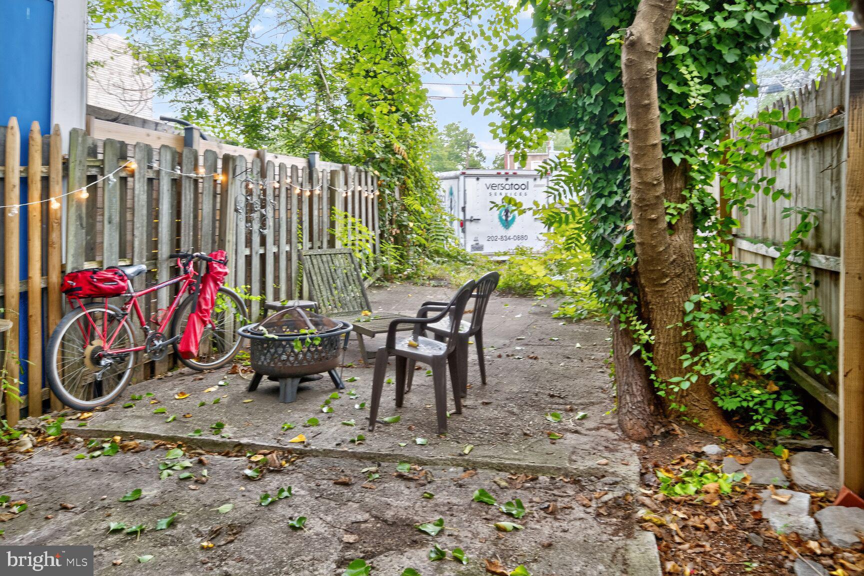 115 16TH STREET SE