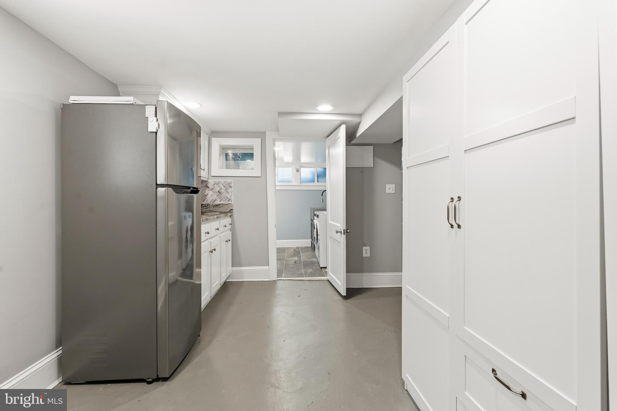 148 TODD PLACE NE