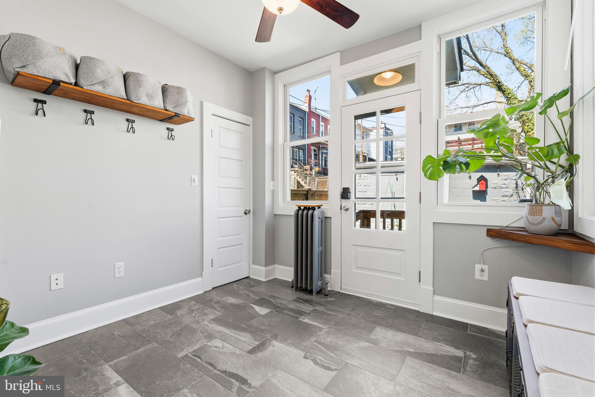 148 TODD PLACE NE