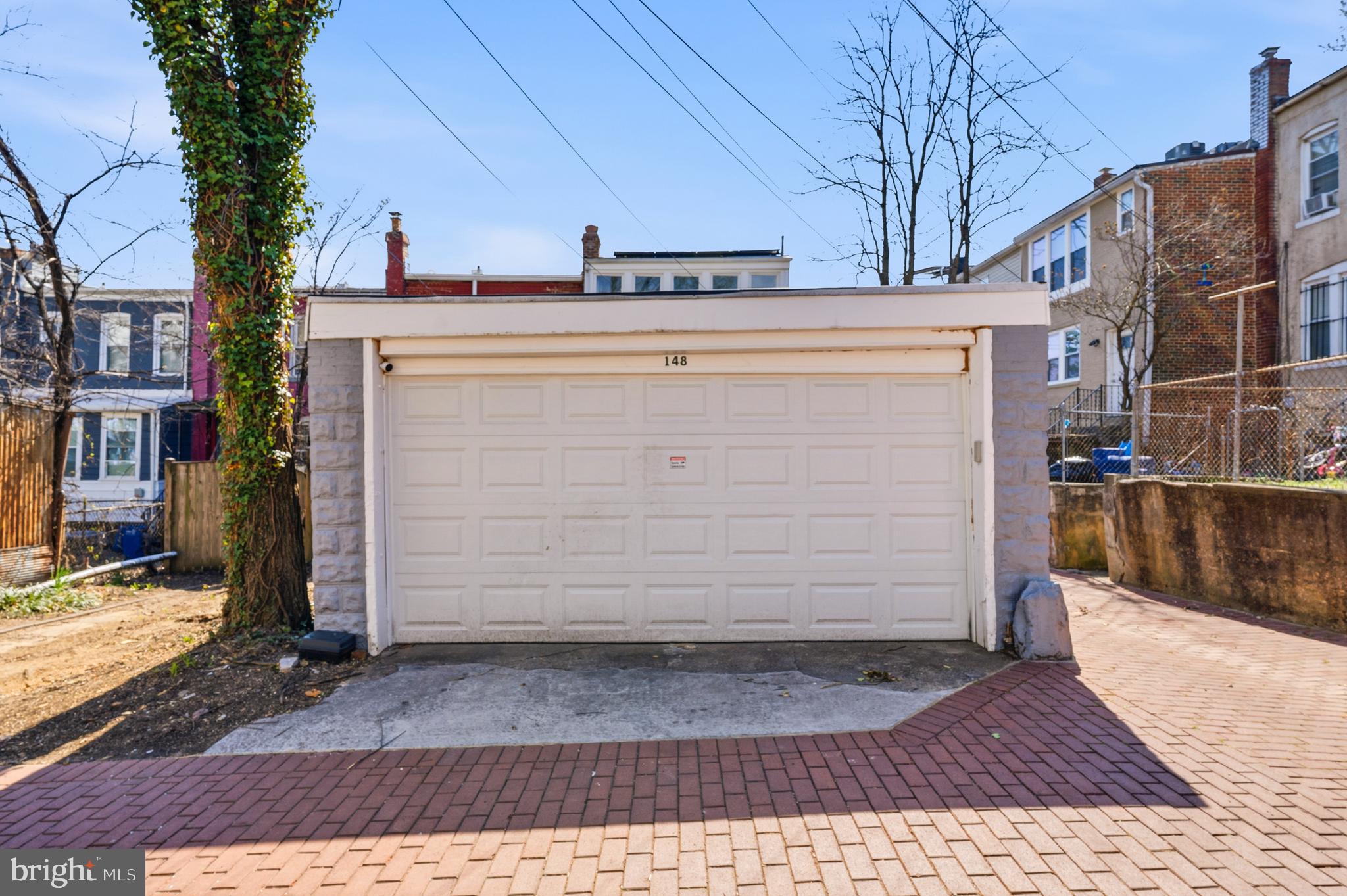148 TODD PLACE NE