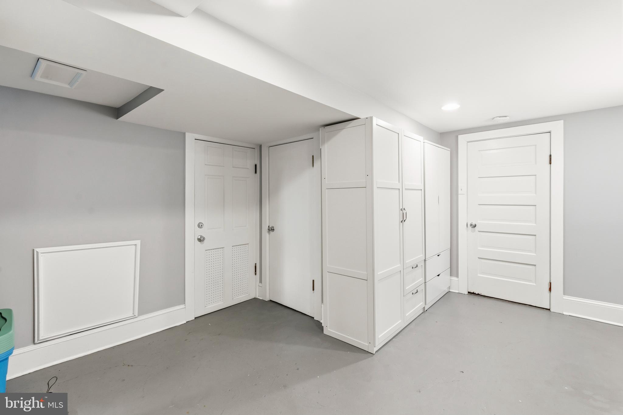 148 TODD PLACE NE
