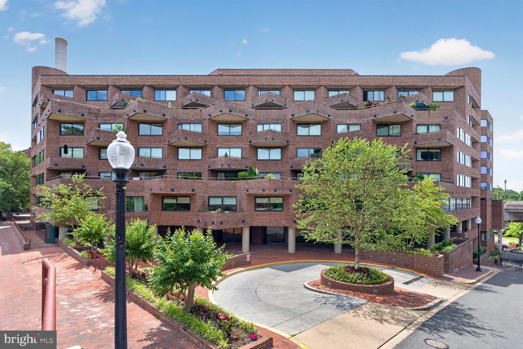 1015 33RD STREET NW 409