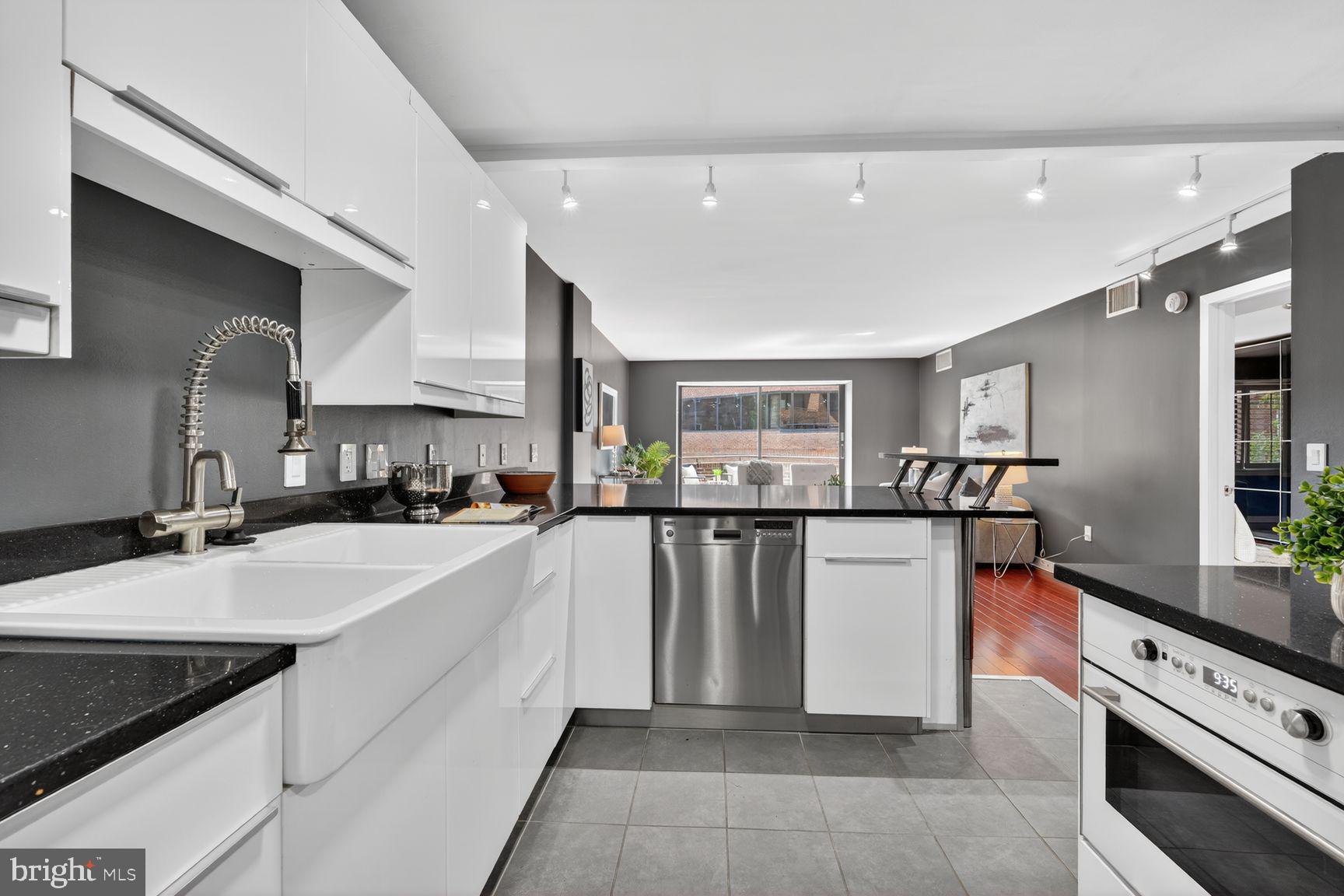 1015 33RD STREET NW 409