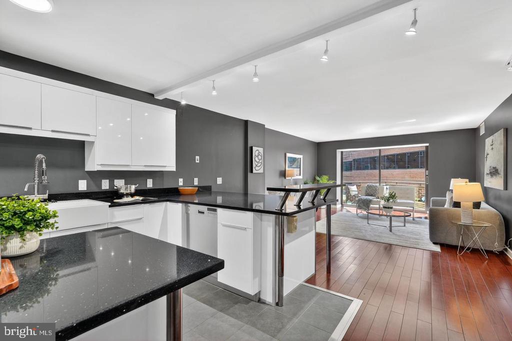 1015 33RD STREET NW Unit: 409