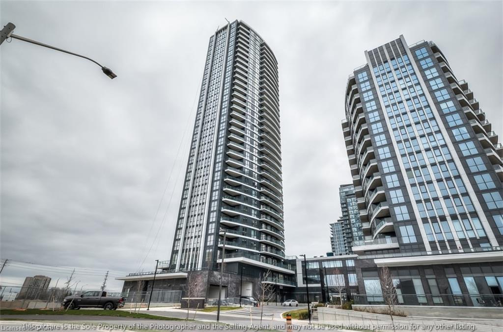 1520-35 Watergarden Drive Unit: 1520