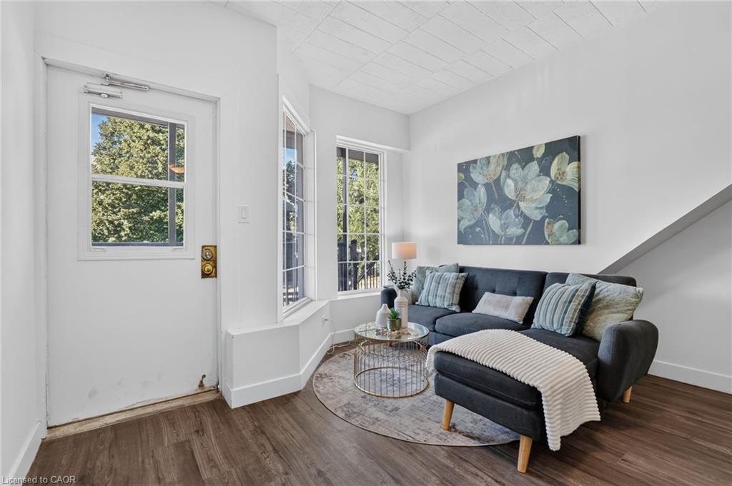 11-44 Queenston Street, St. Catharines Unit: 11