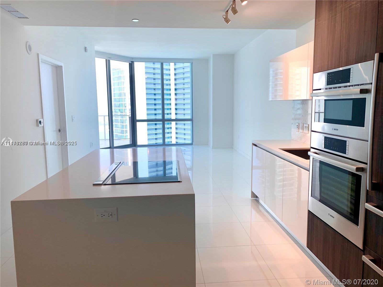 851 NE 1st Ave # 3105