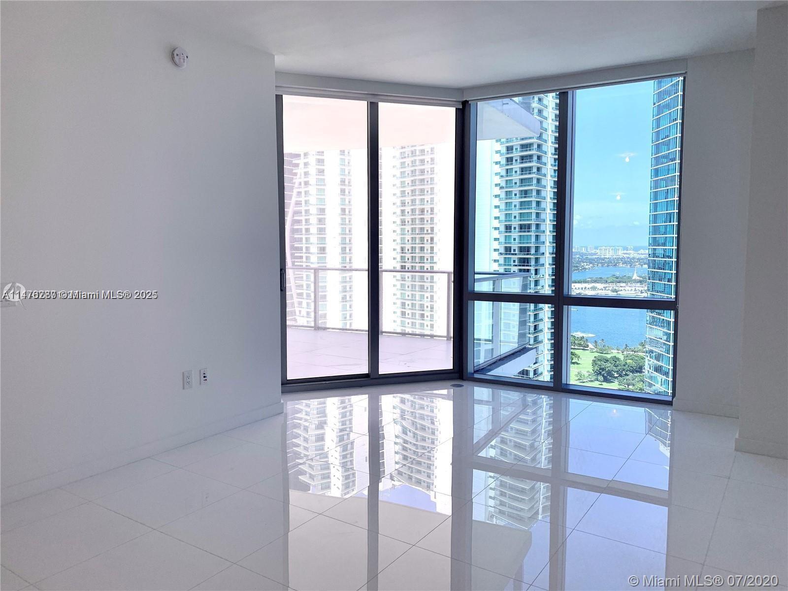 851 NE 1st Ave # 3105
