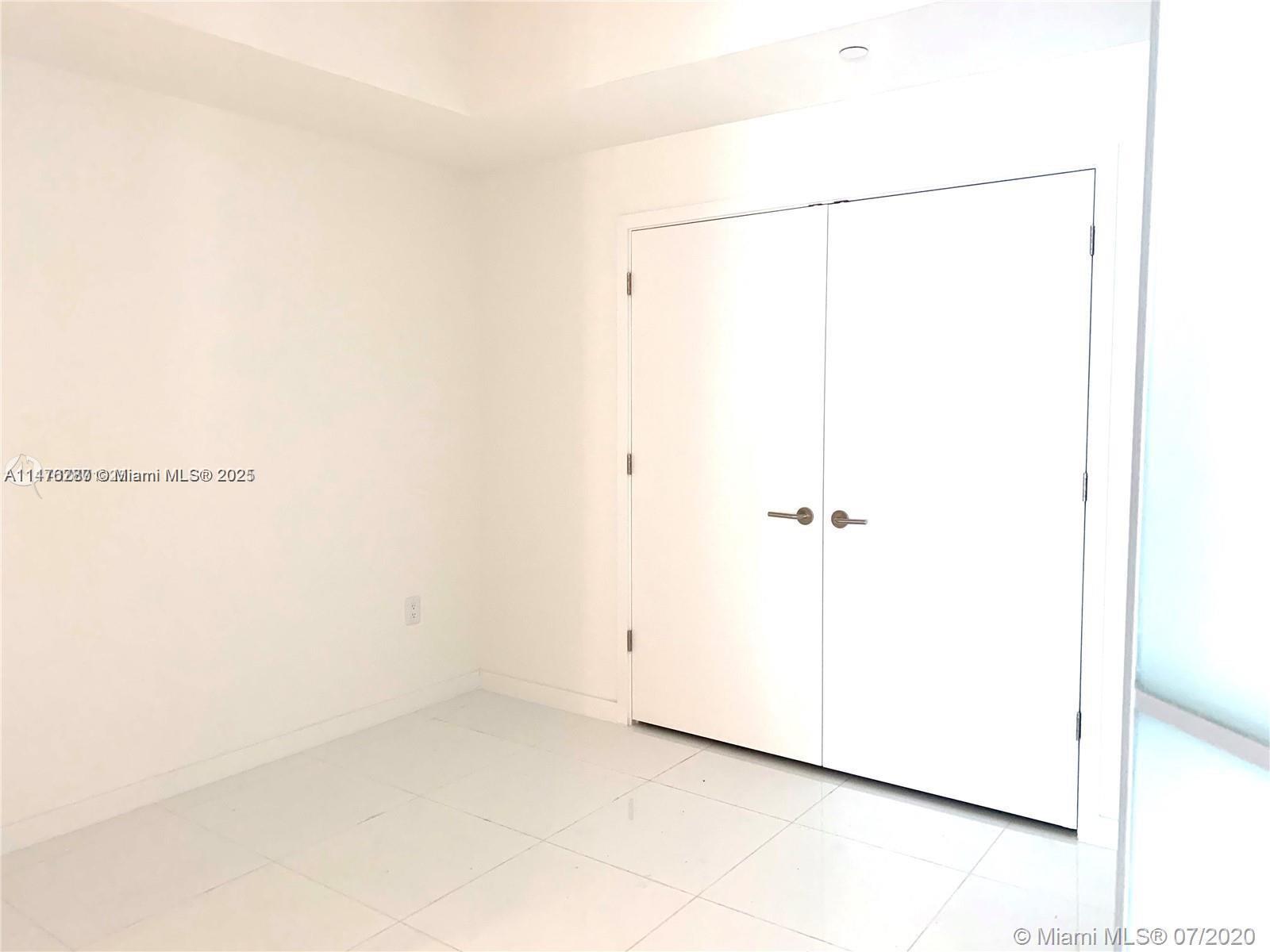 851 NE 1st Ave # 3105