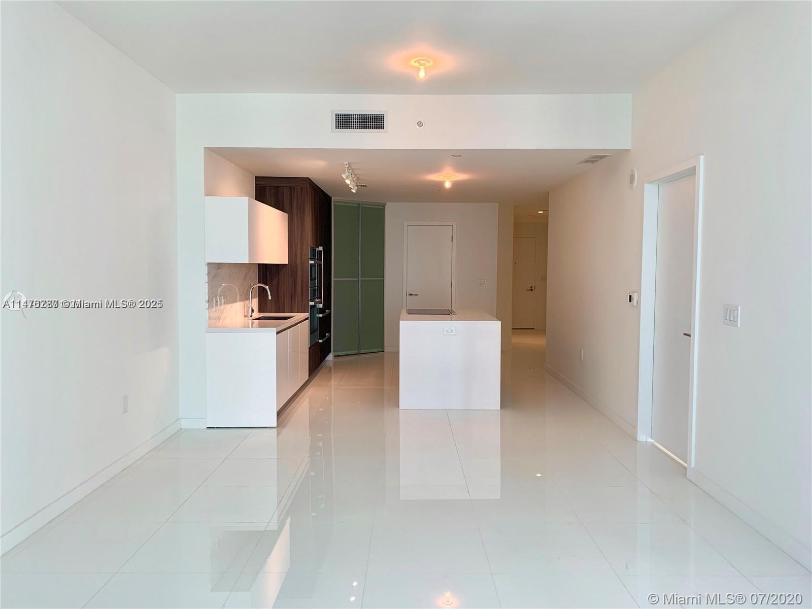 851 NE 1st Ave # 3105