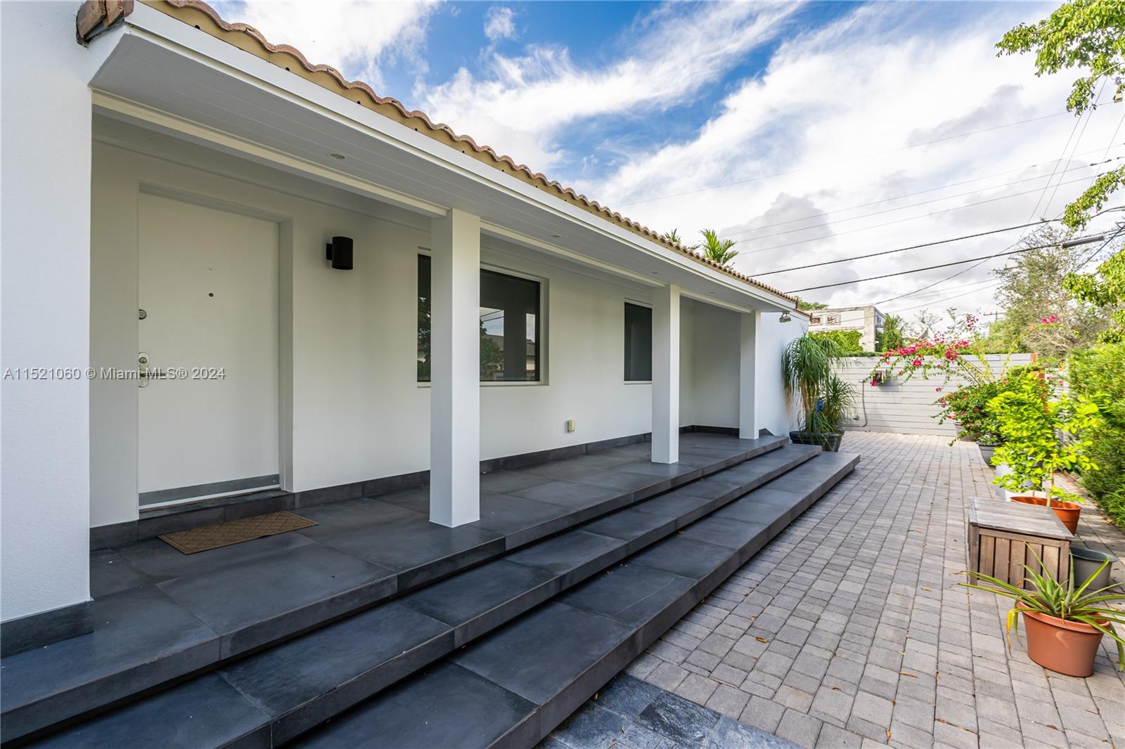 2360 SW 24th Ave