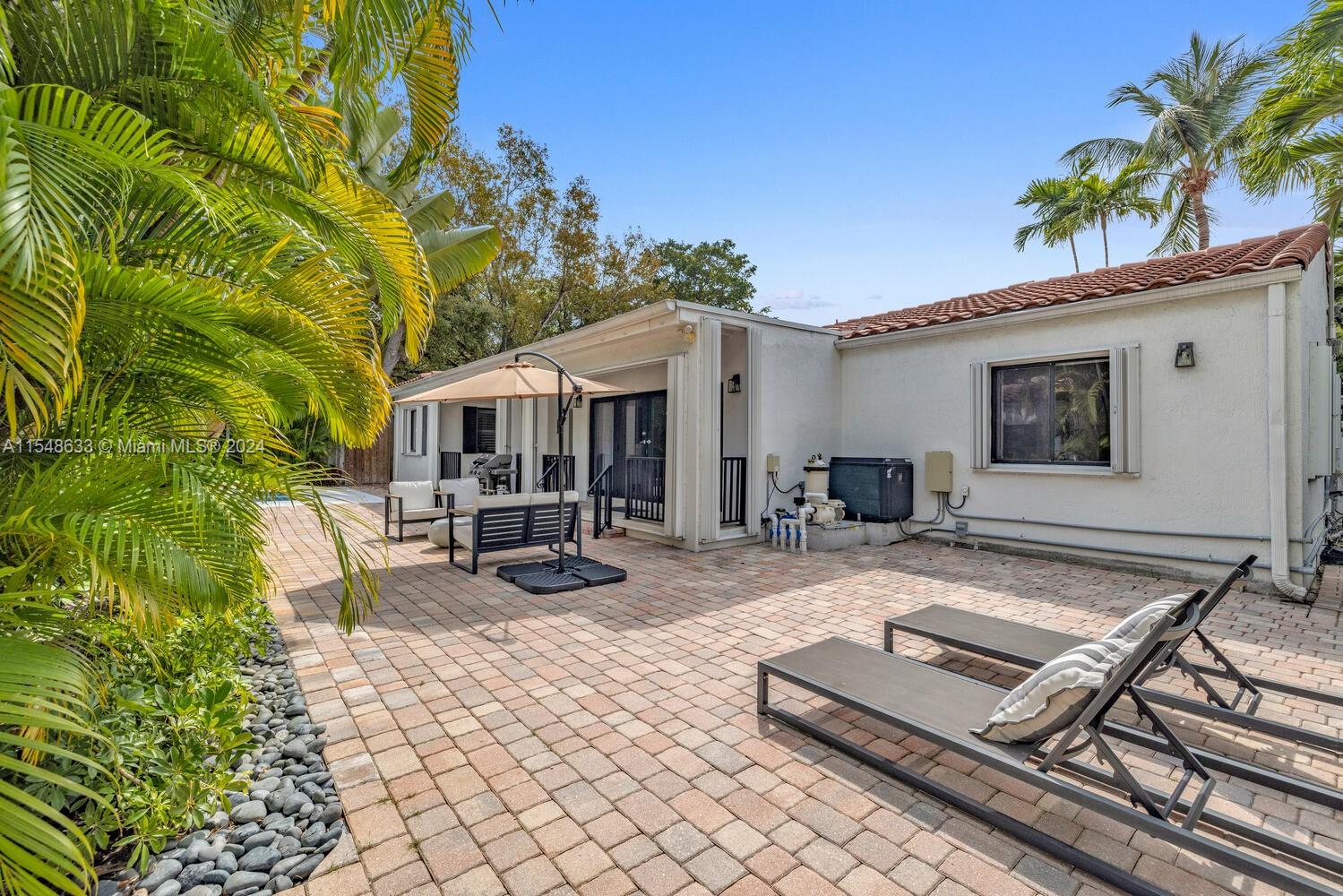 1325 SW 22nd Ter
