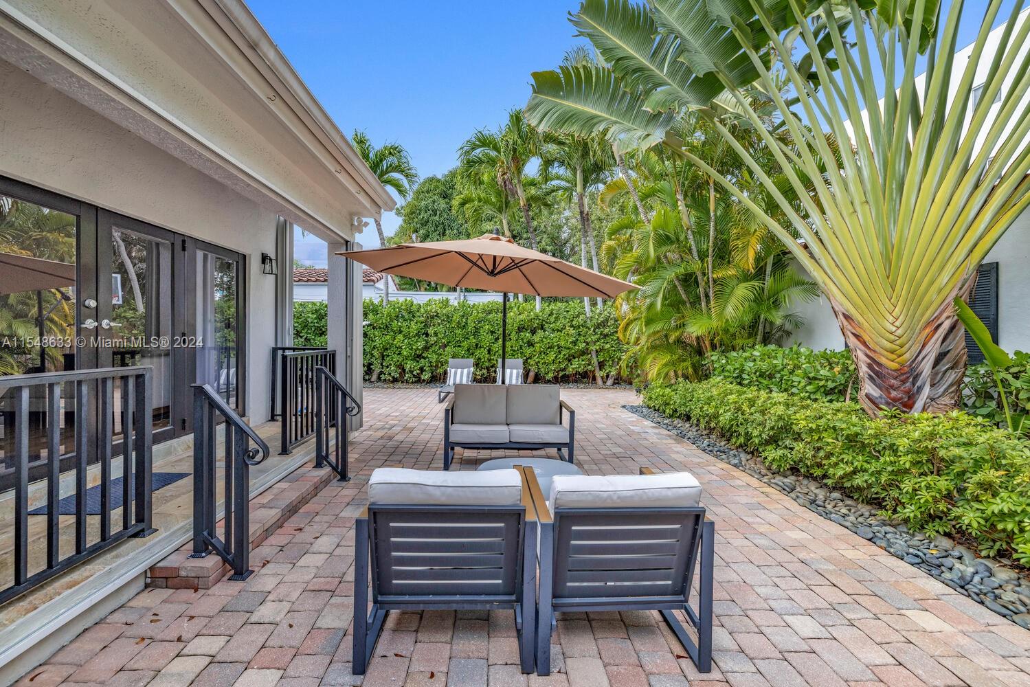 1325 SW 22nd Ter
