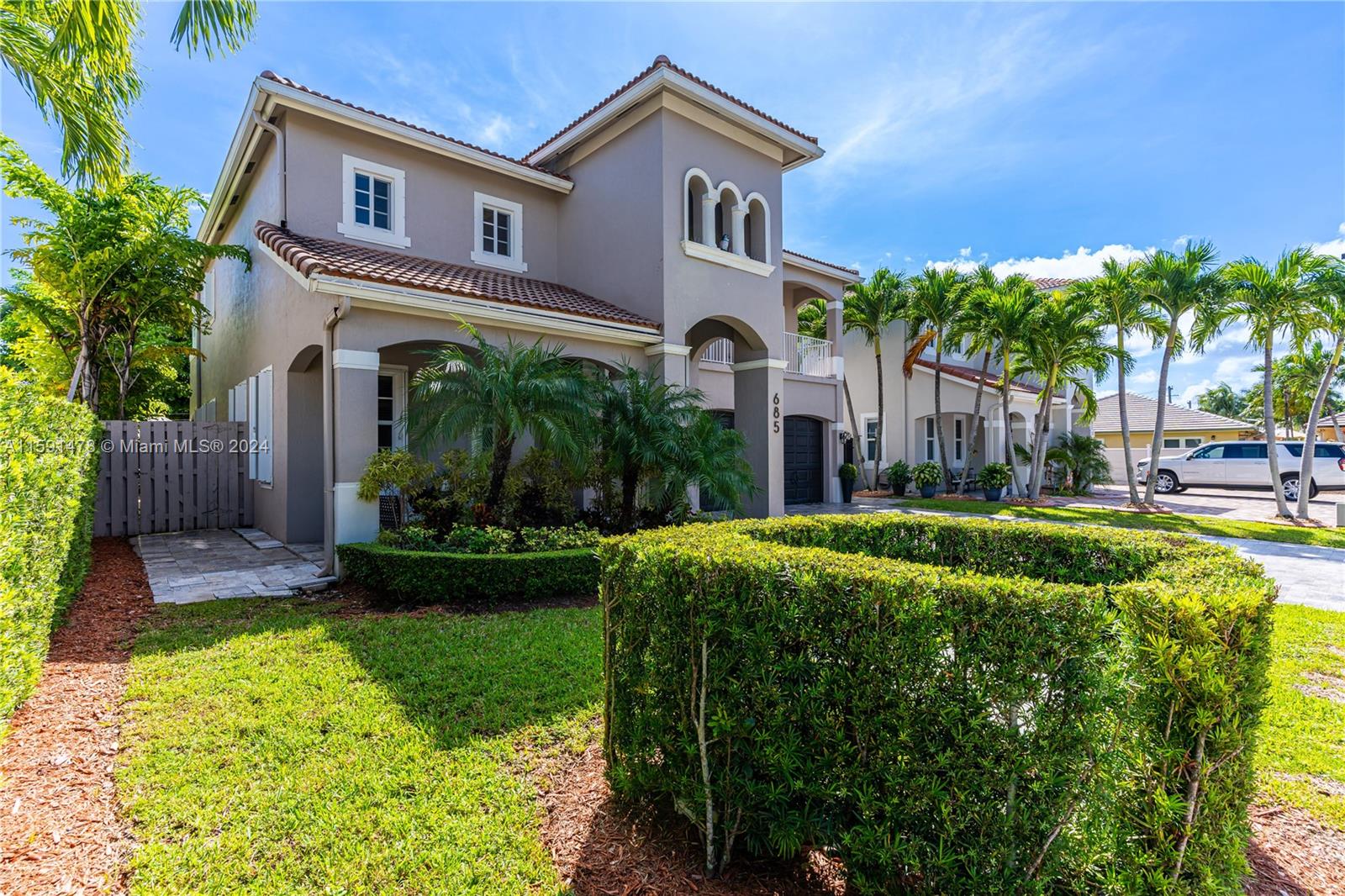 685 NW 127th Ct