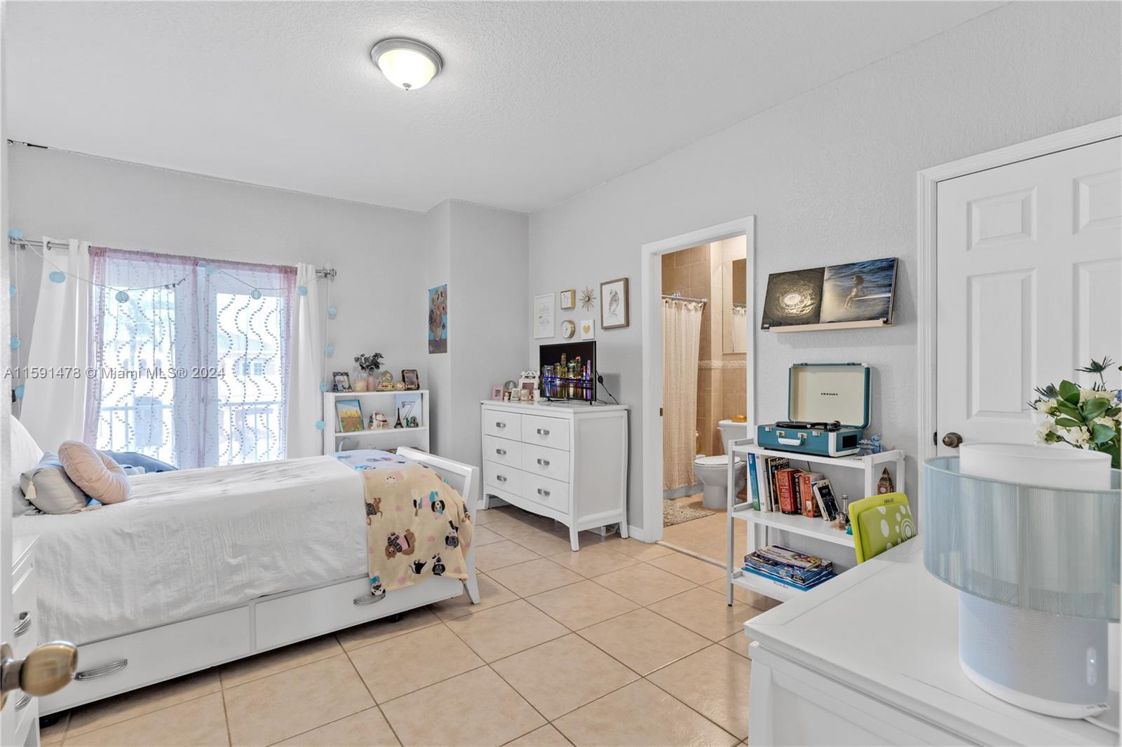 685 NW 127th Ct