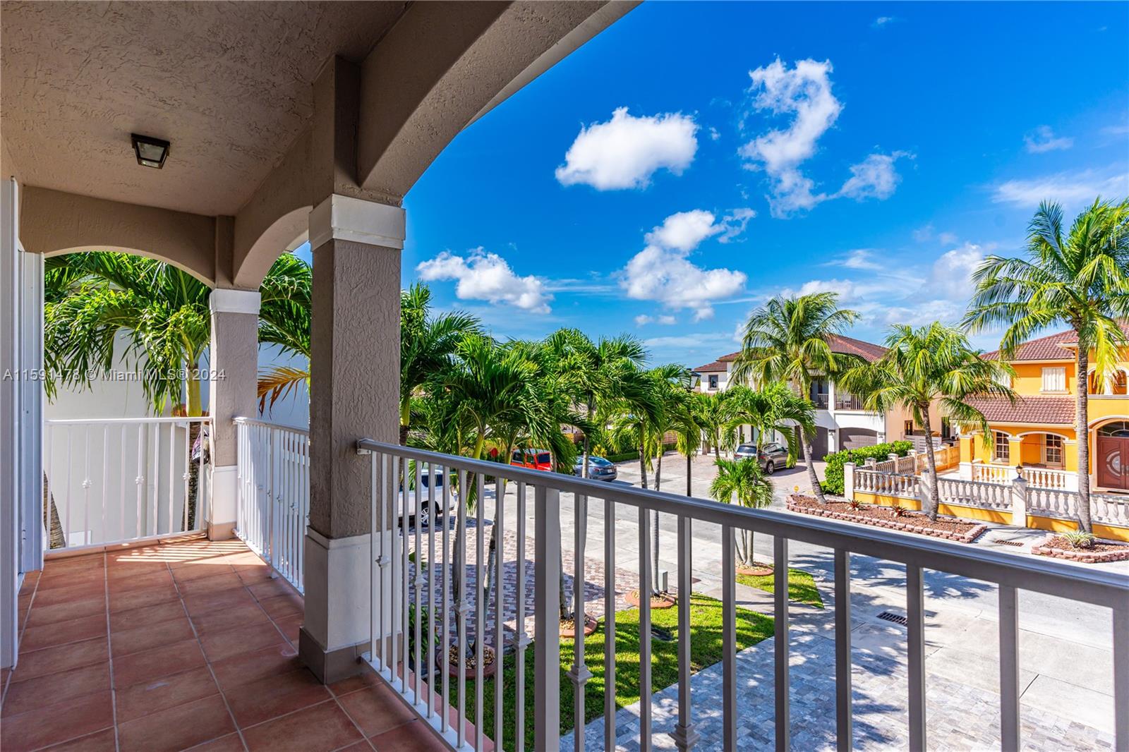 685 NW 127th Ct
