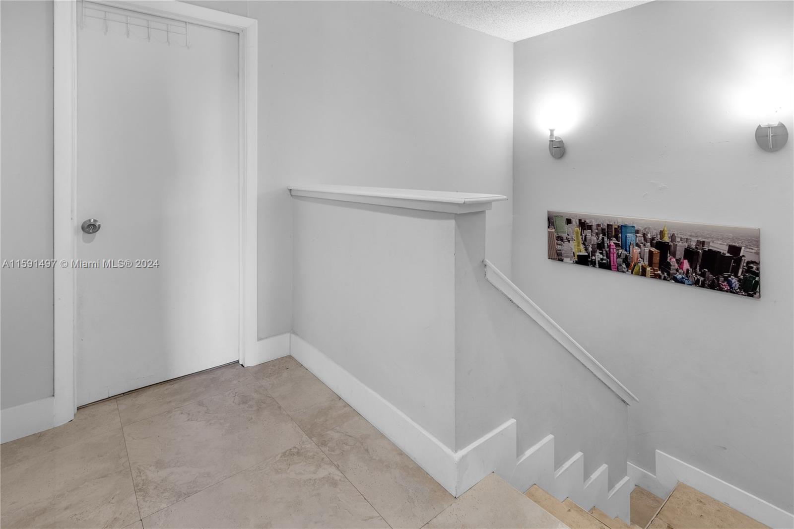 20020 E Oakmont Cir