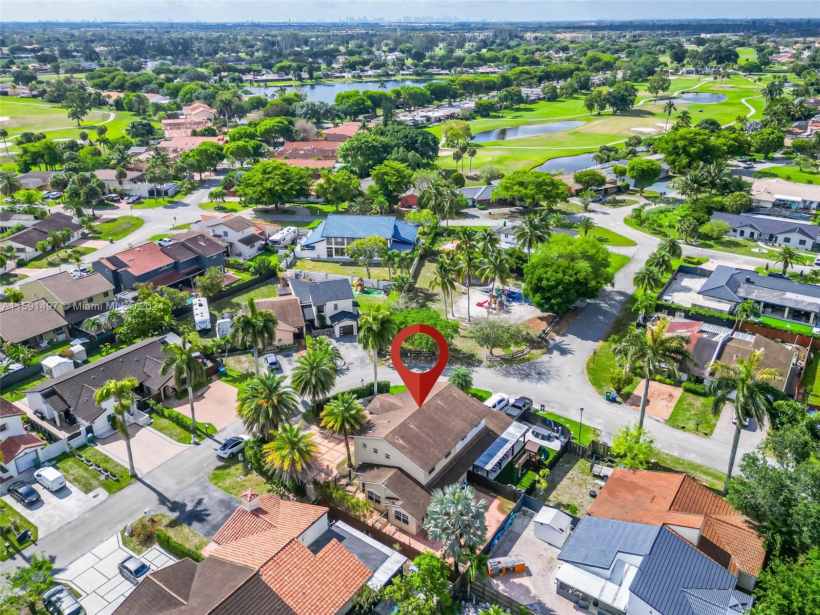 20020 E Oakmont Cir