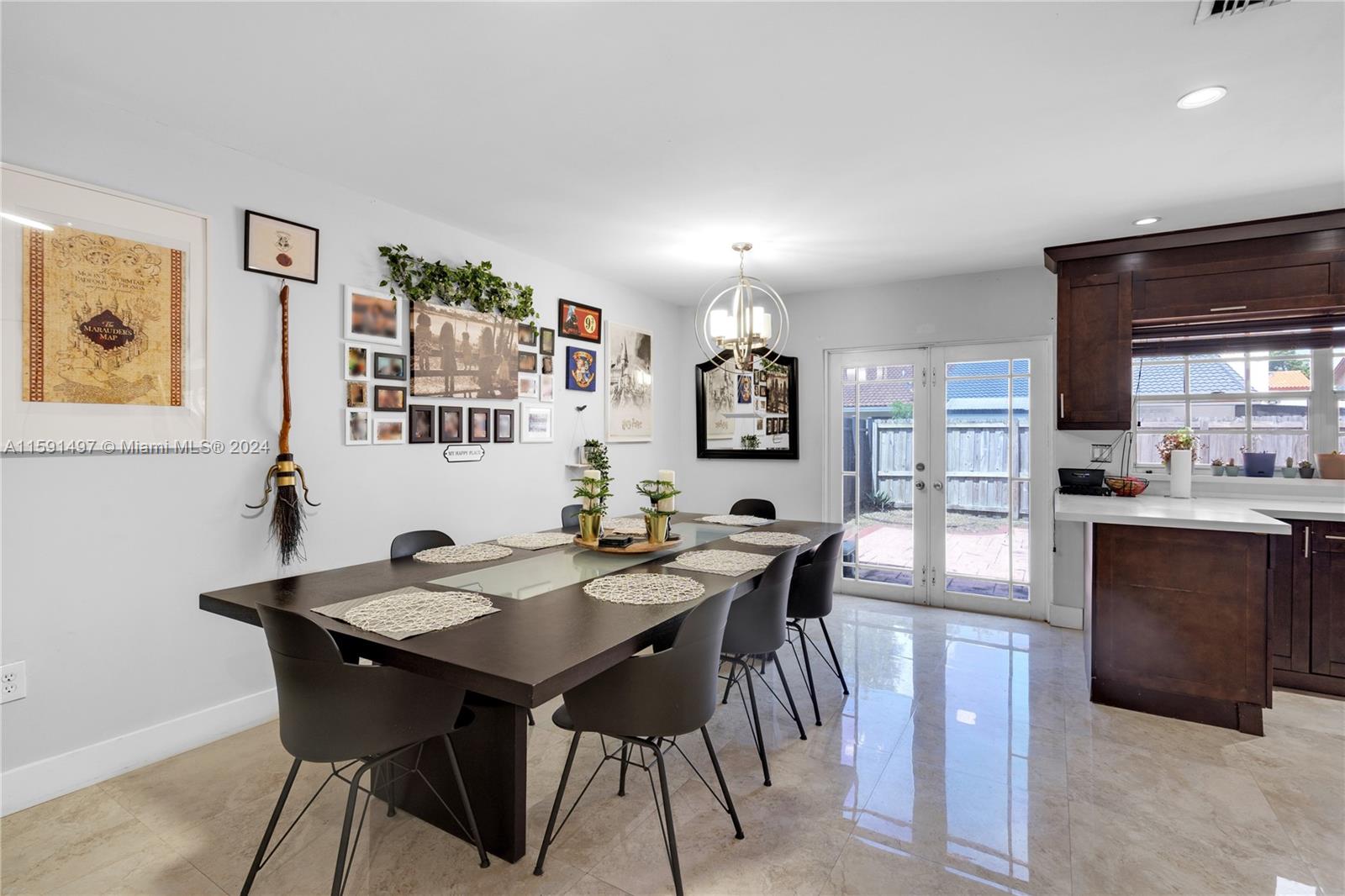 20020 E Oakmont Cir