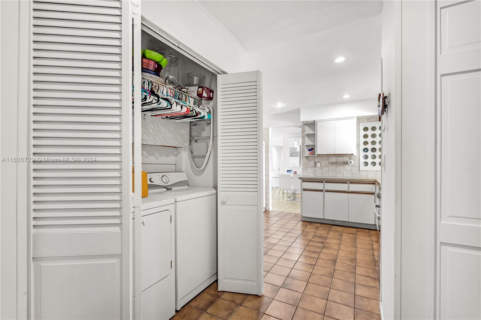1100 SW 100th Ct