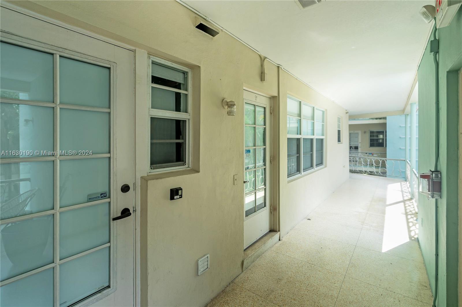 1751 Washington Ave # 2F