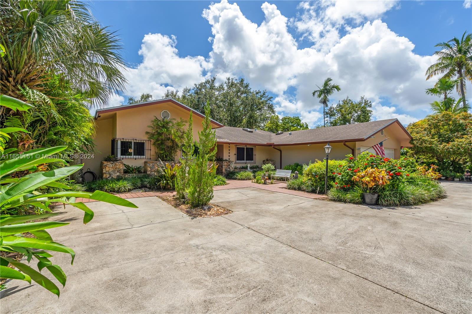 12307 SW 102nd Ave