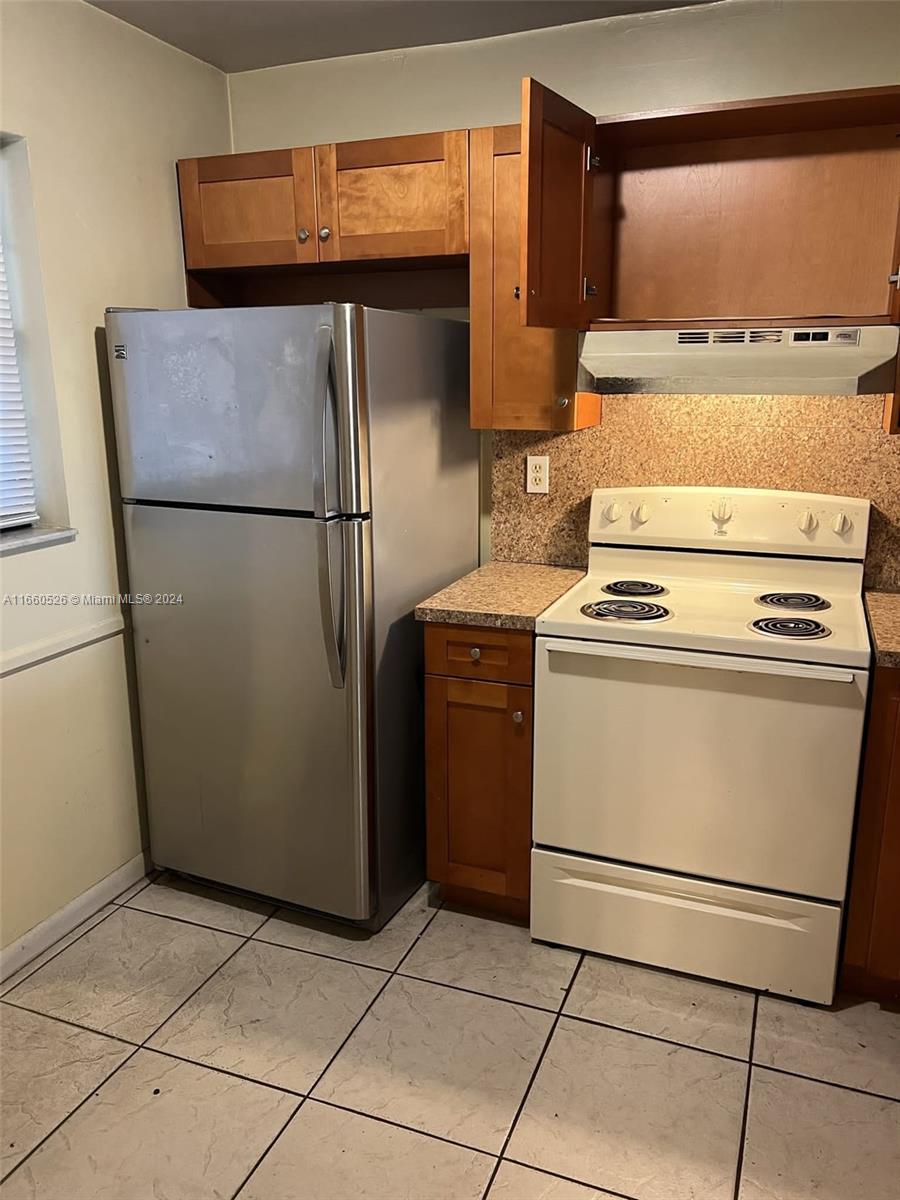 10865 SW 112th Ave # 215