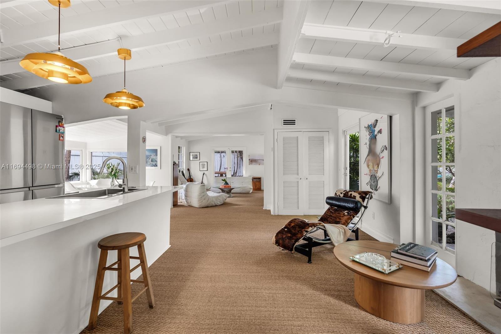 3686 Loquat Ave