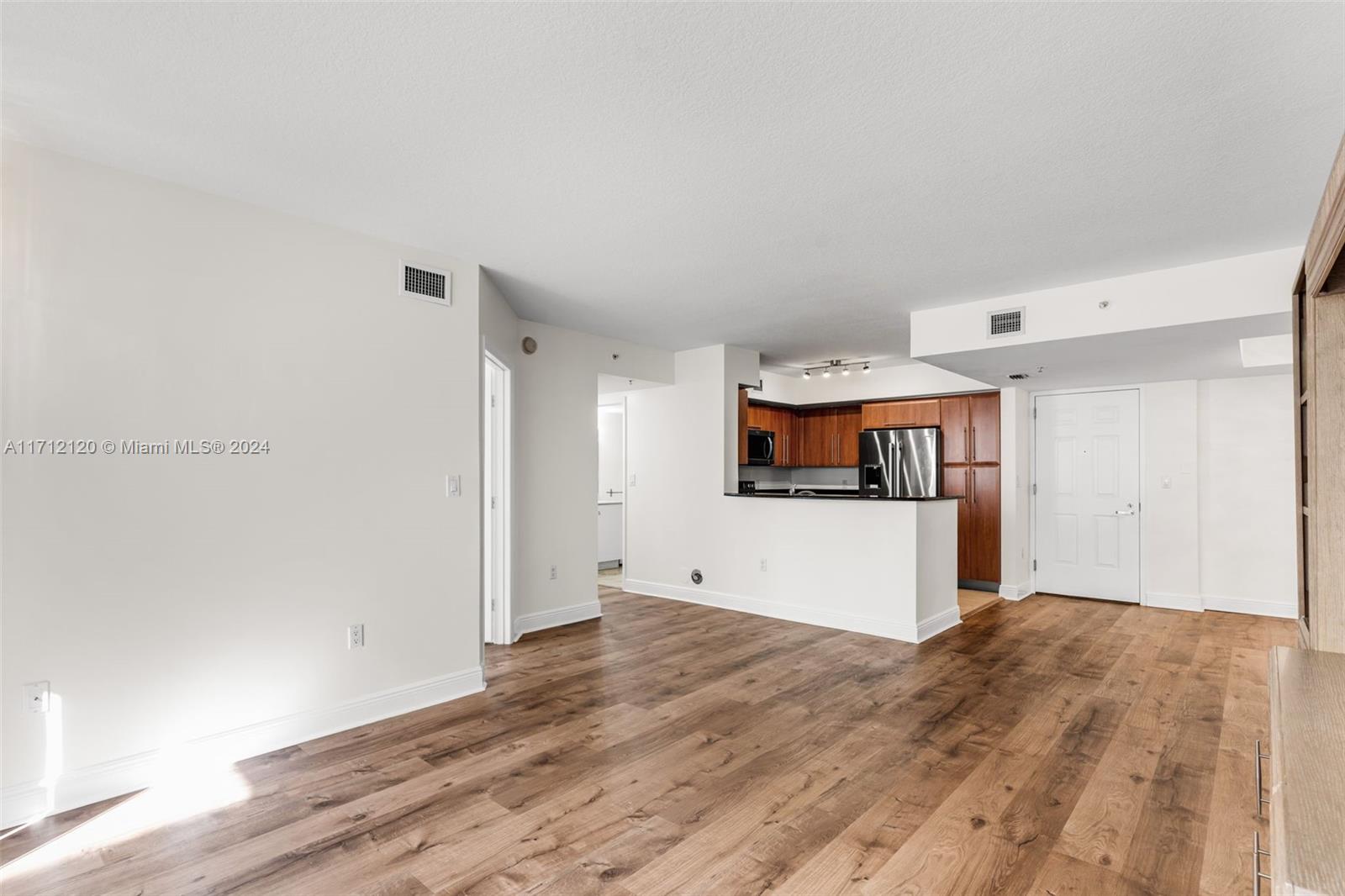 3232 SW Coral Way # 203