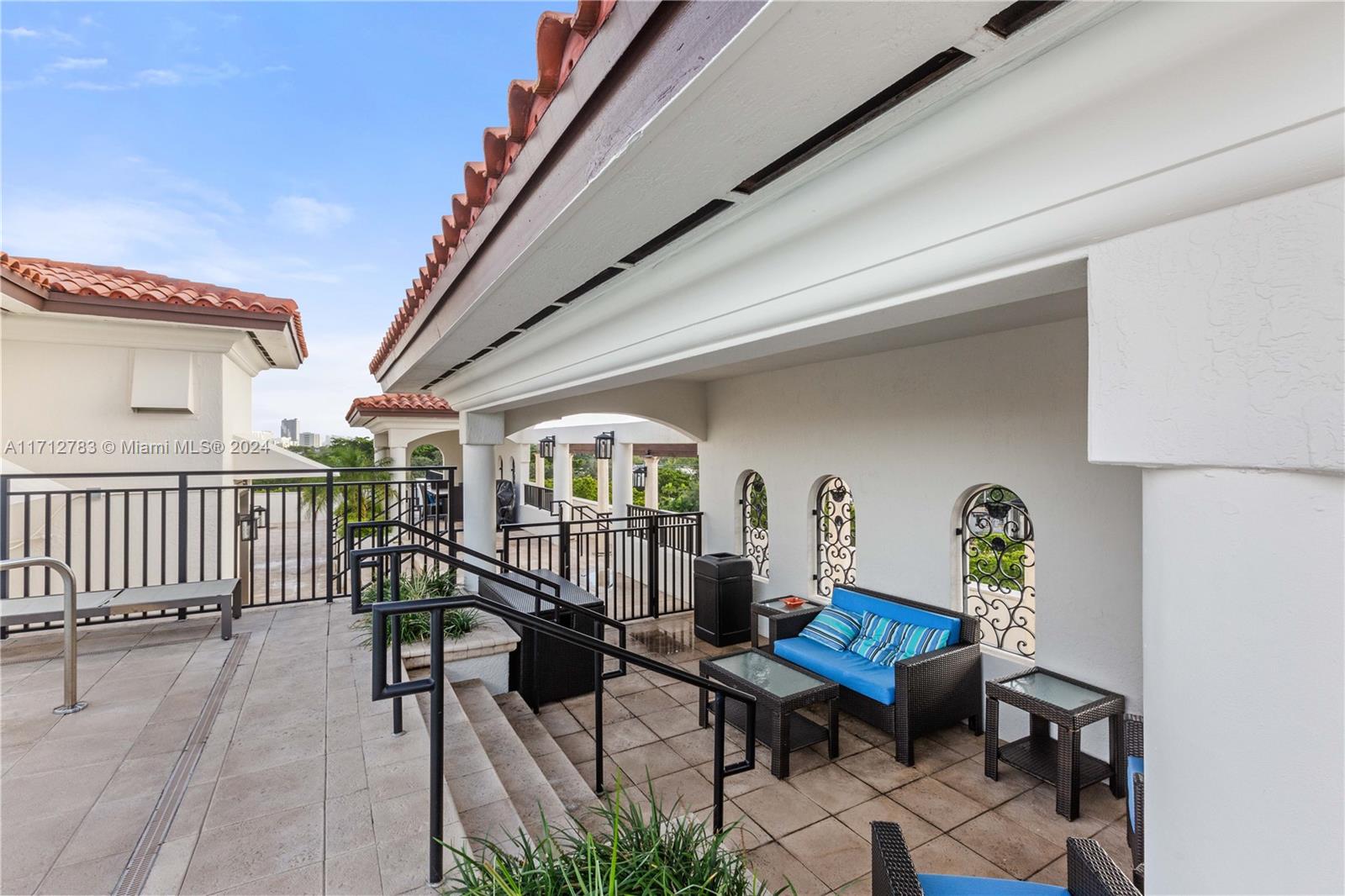1121 Madruga Ave # 201