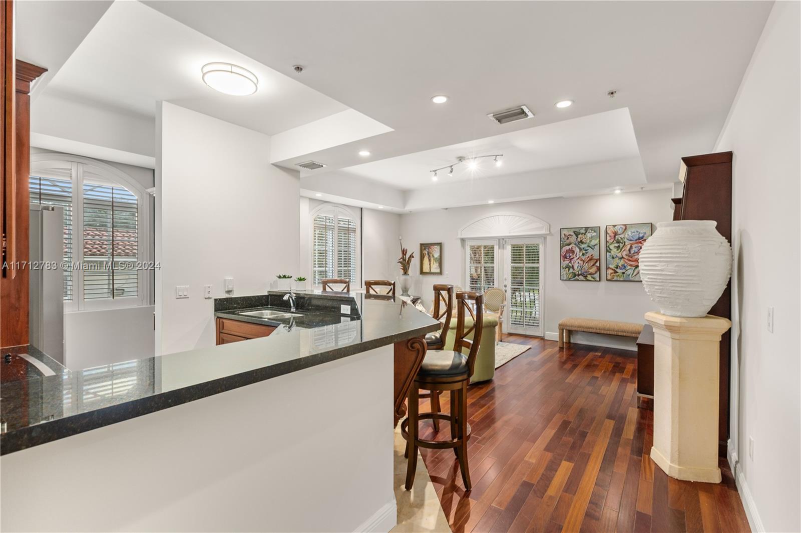1121 Madruga Ave # 201