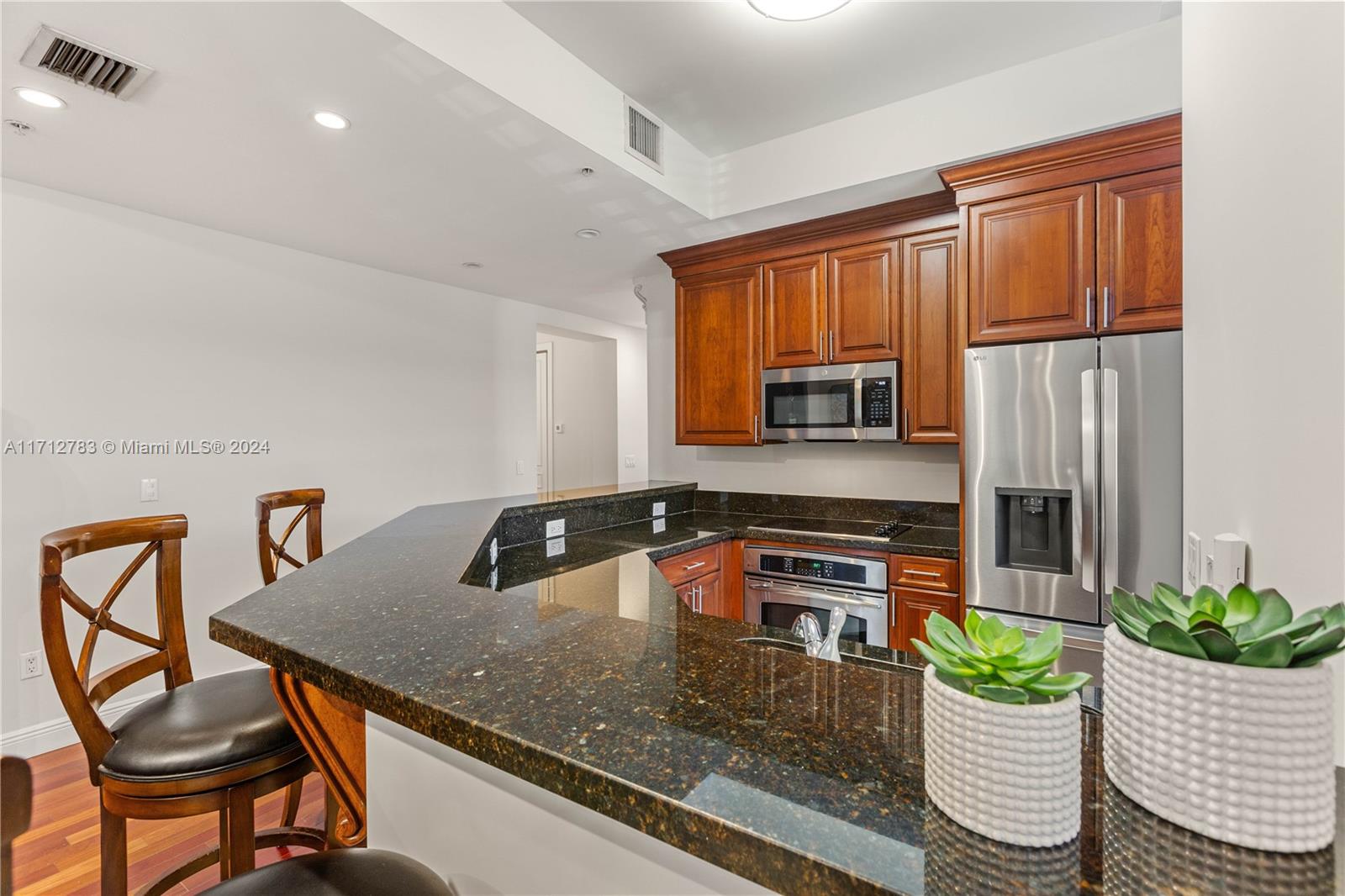 1121 Madruga Ave # 201
