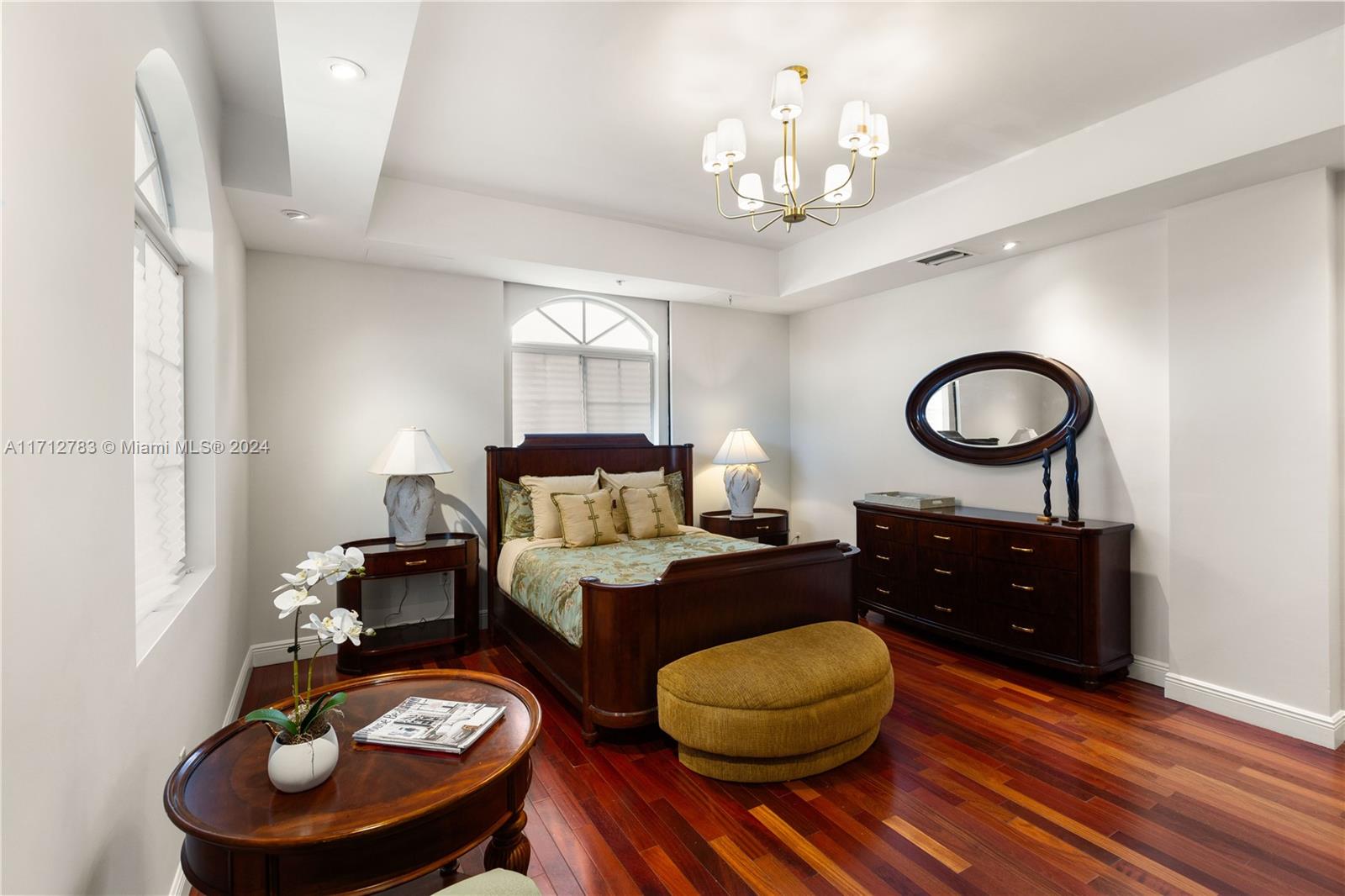 1121 Madruga Ave # 201