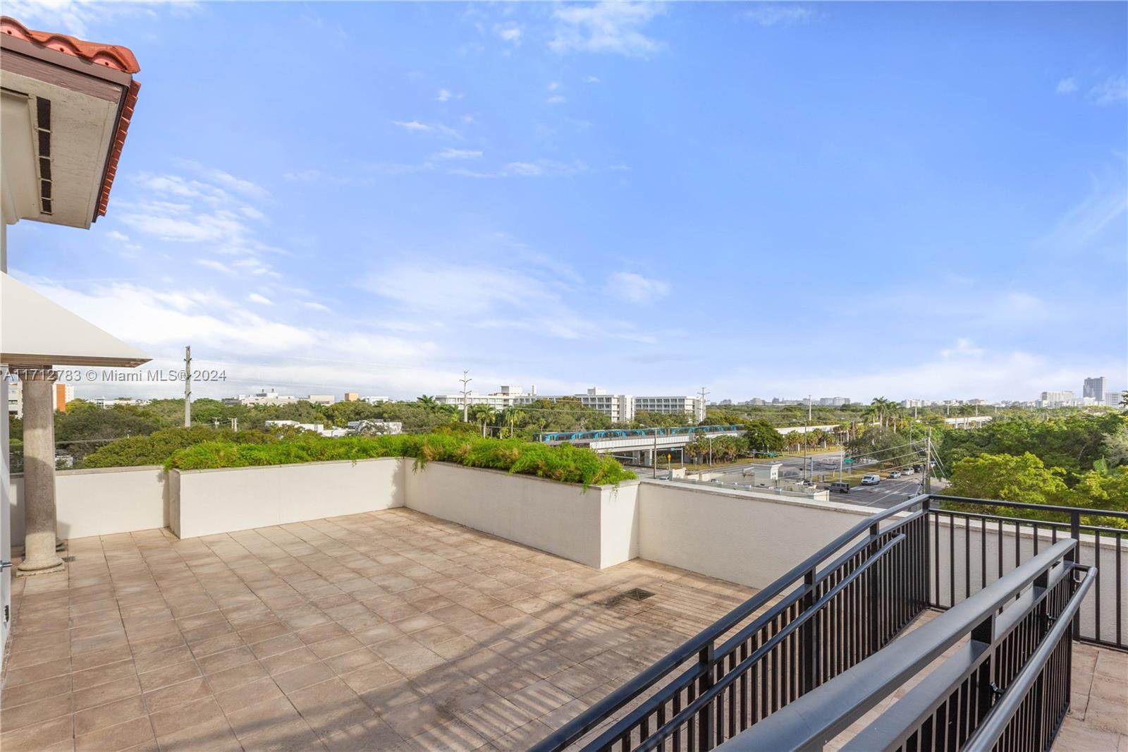 1121 Madruga Ave # 201
