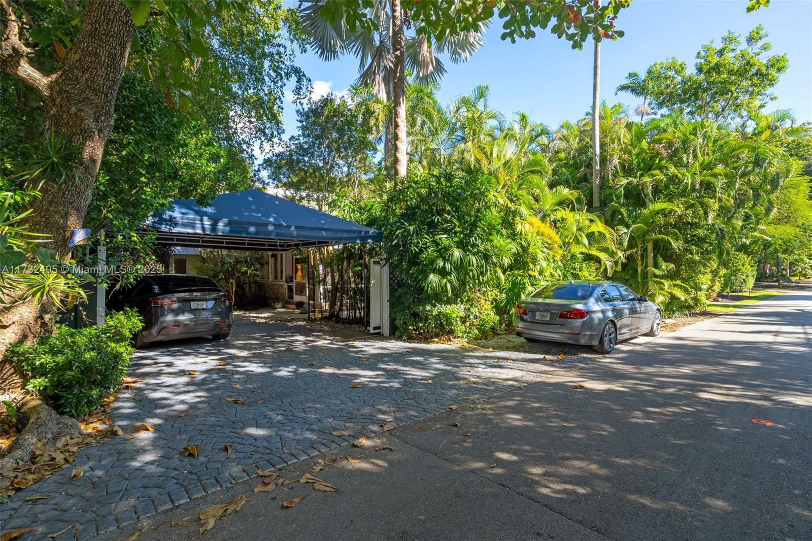 3613 Royal Palm Ave