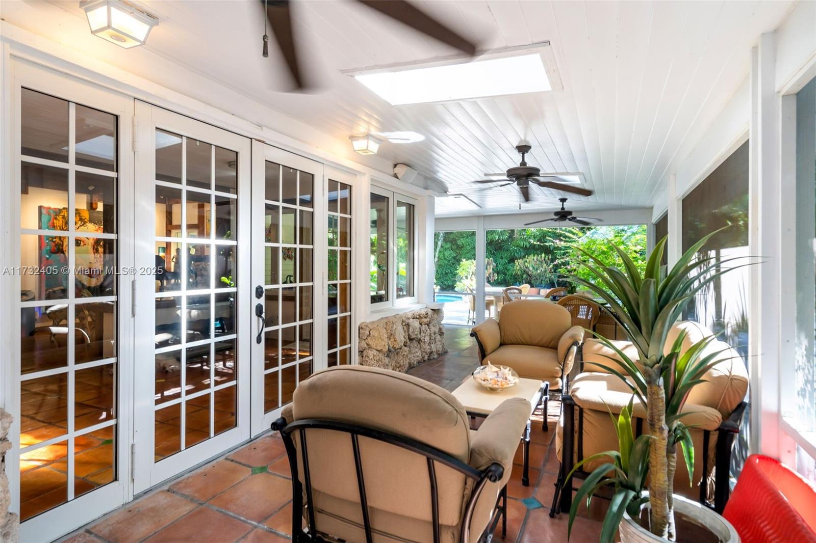 3613 Royal Palm Ave