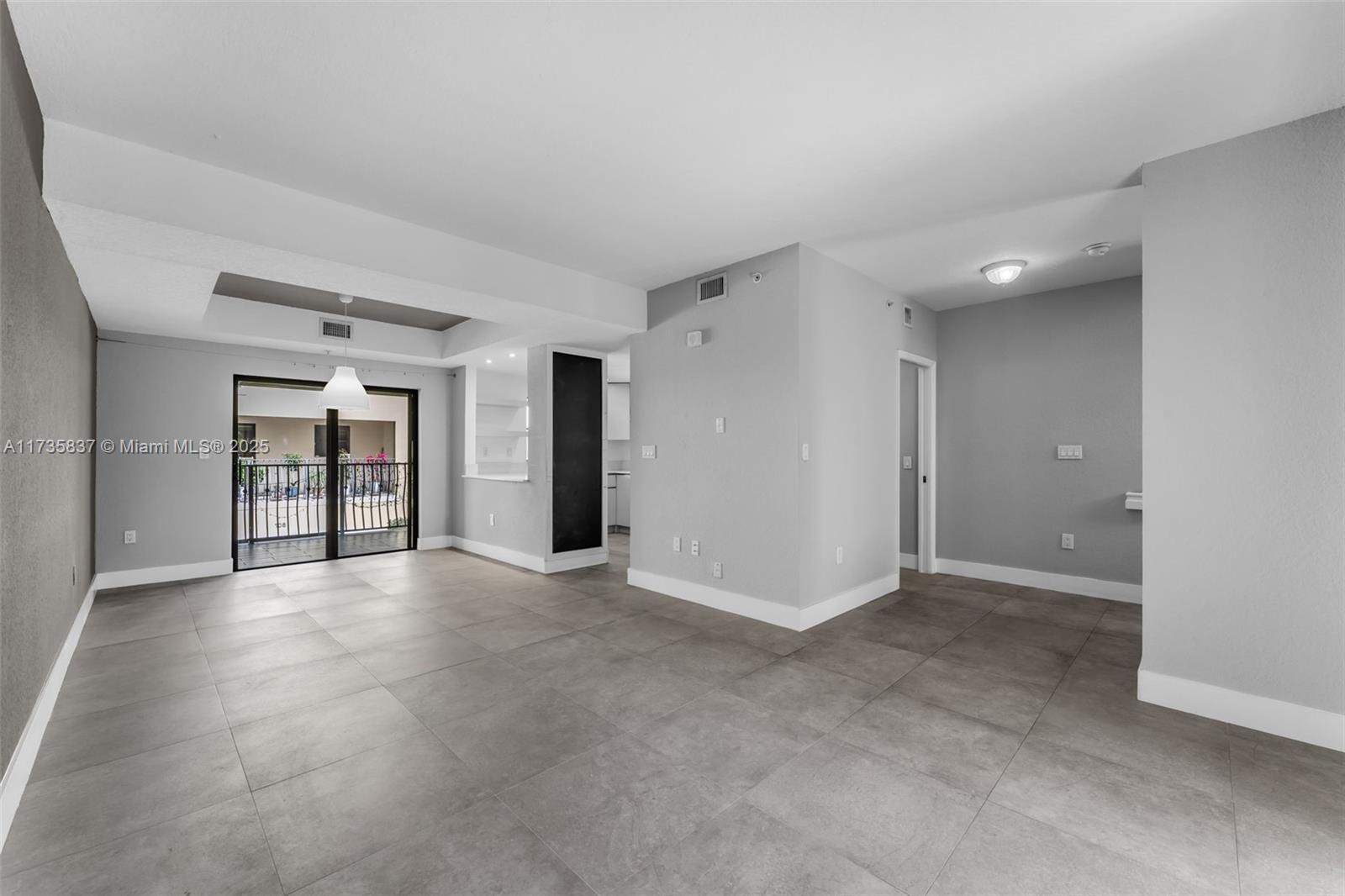 3204 Bird Ave # 115