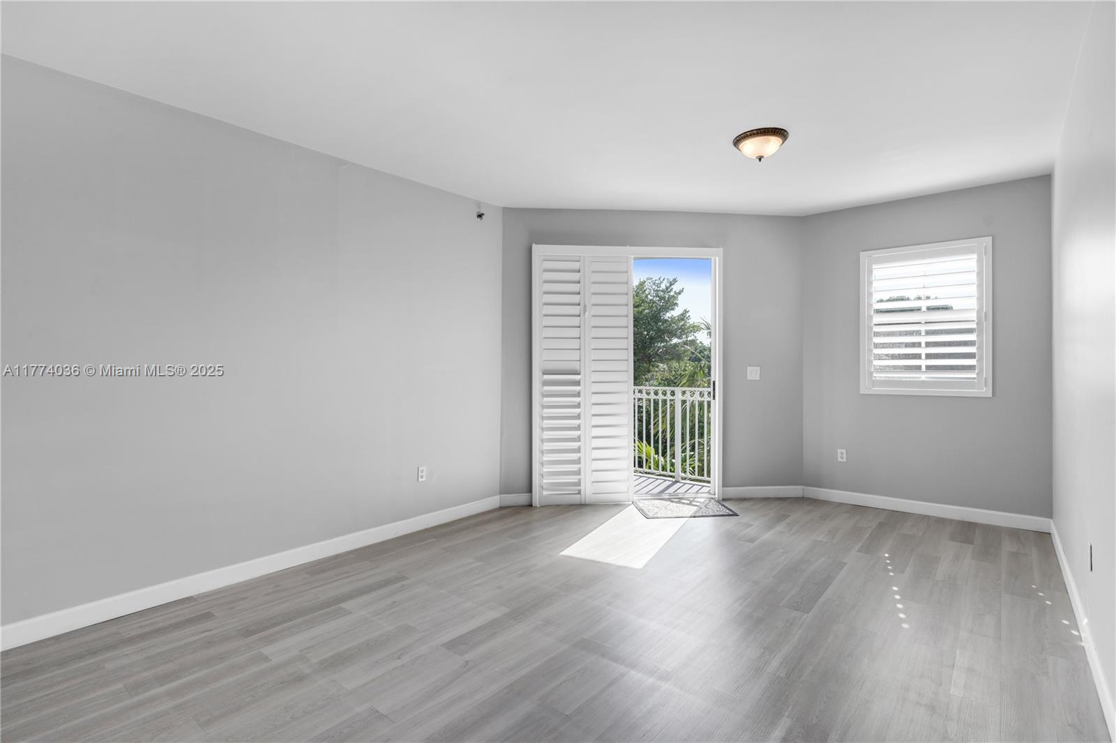 1200 NE 105th St # 35