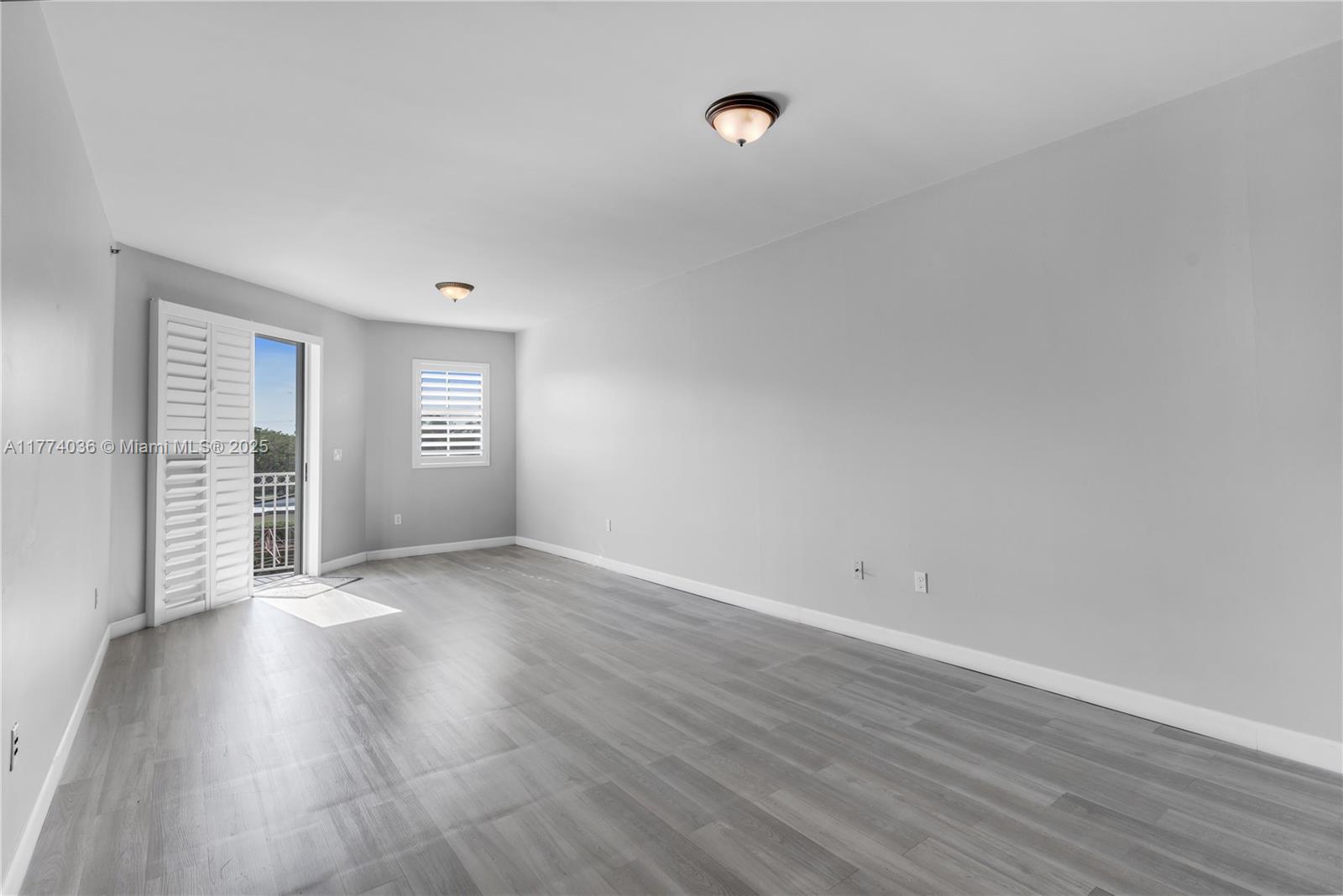 1200 NE 105th St # 35